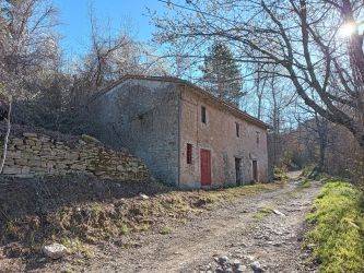 abitazione indipendente in a Foligno, Località Vallupo
