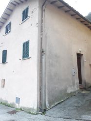 appartamento in a Serravalle di Chienti, Via XXV Aprile