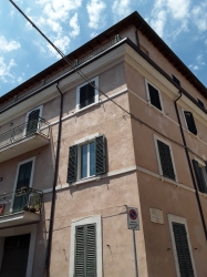 appartamento in vendita a Foligno, centro storico, zona Canape', via del Giglio