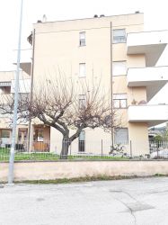appartamento in vendita a Foligno, zona Prato Smeraldo, Via Val d'Aosta