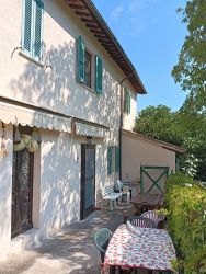 appartamento in vendita a Foligno, località Morro