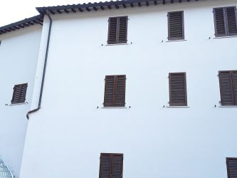 porzione-residenziale in vendita a Foligno, localita' RASIGLIA